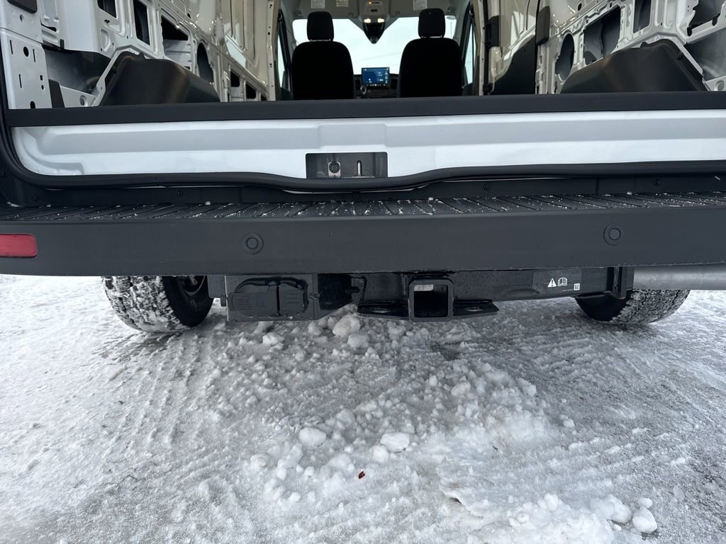 New 2025 Ford Transit 250 148 Medium Roof image 42