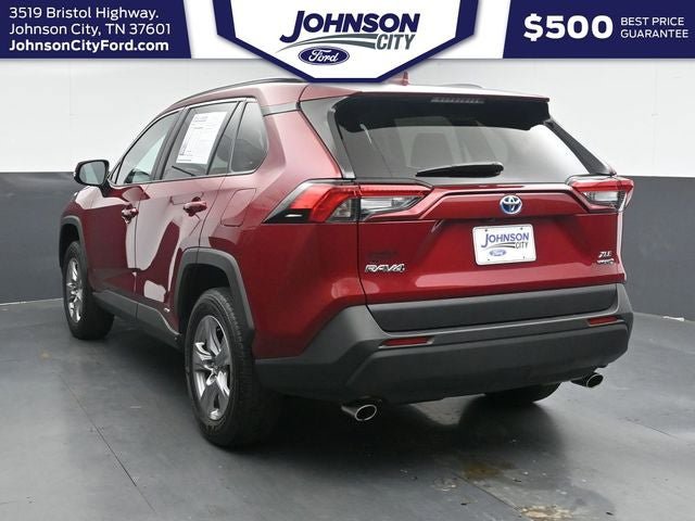 Used 2024 Toyota RAV4 XLE AWD/4WD image 8
