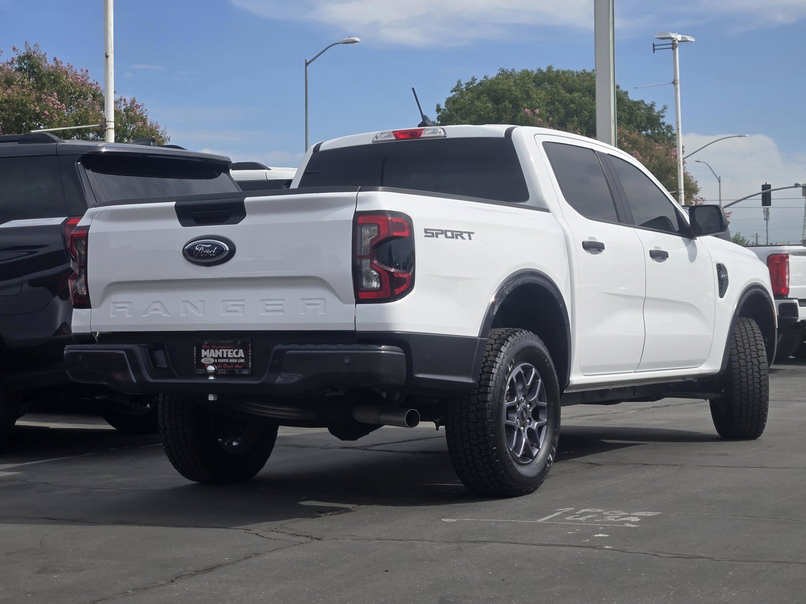 Used 2024 Ford Ranger XLT w/ Equipment Group 301A High RWD image 3
