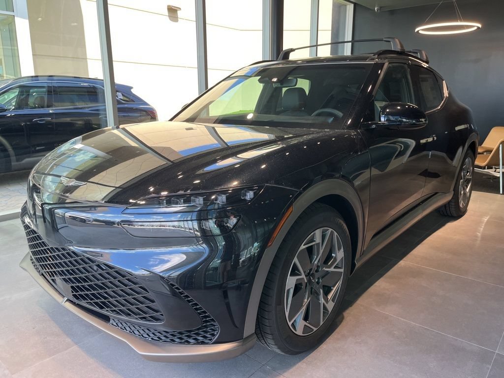 New 2024 Genesis GV60 RWD image 3
