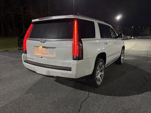 Used 2017 Cadillac Escalade Premium Luxury image 6