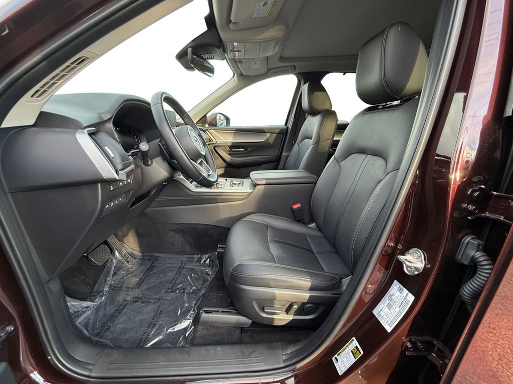 Used 2024 MAZDA CX-90 Plug-In Hybrid w/ Premium Pkg image 9