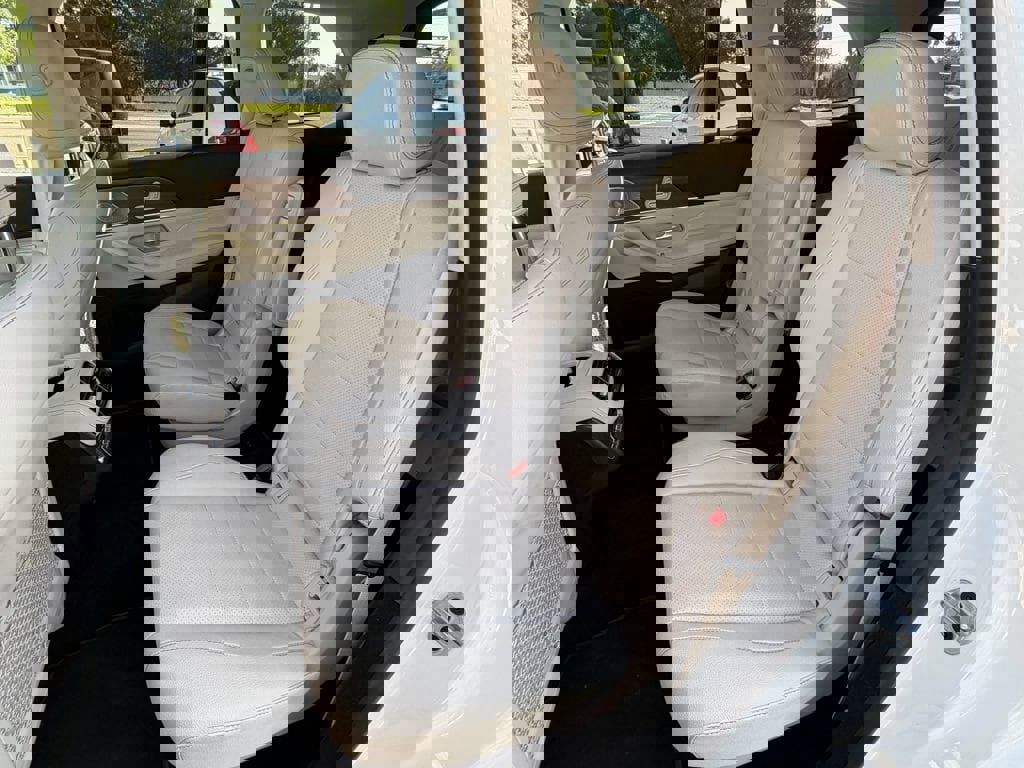 Used 2022 Mercedes-Benz GLS 450 4MATIC image 17