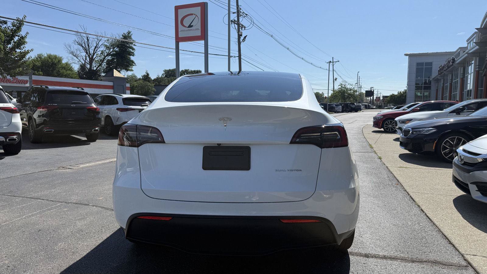 Used 2023 Tesla Model Y Long Range AWD/4WD image 9