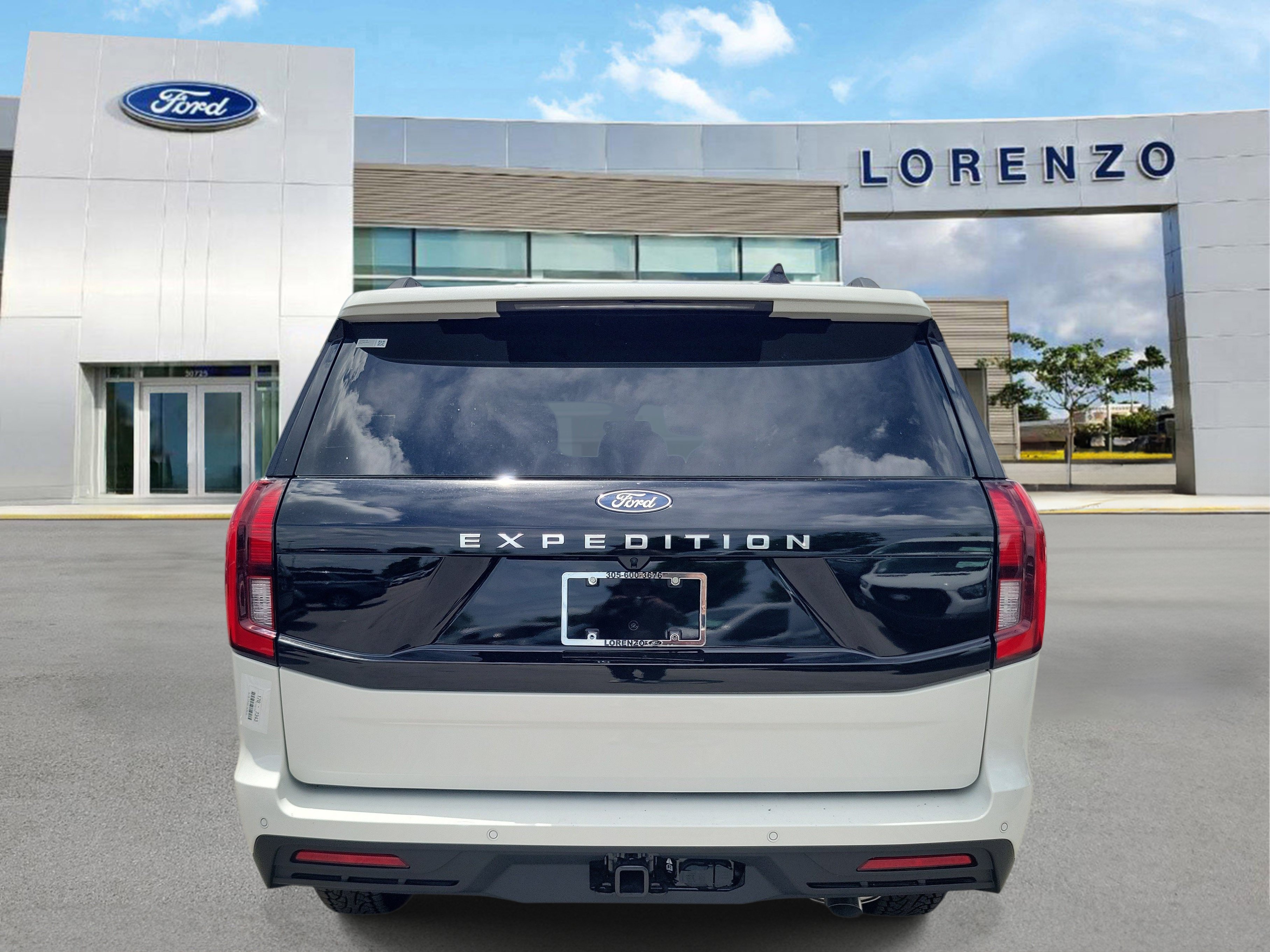 New 2027 Ford Expedition Active RWD image 5