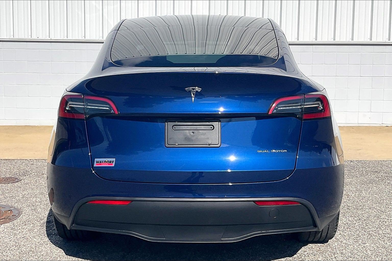 Used 2024 Tesla Model Y Long Range AWD/4WD image 5