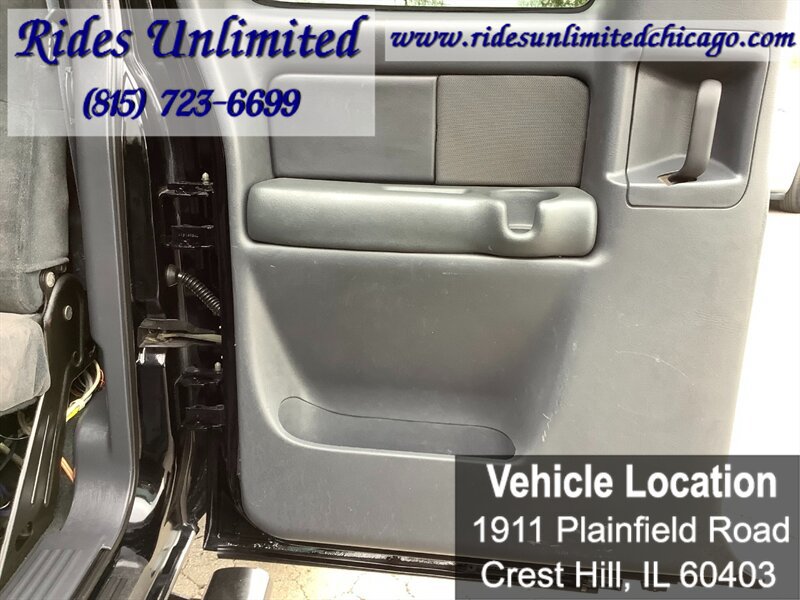 Used 2001 Chevrolet Silverado 2500 LS AWD/4WD image 20