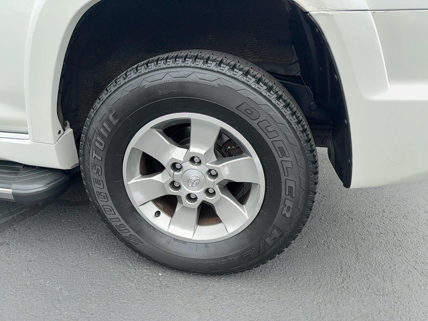 Used 2010 Toyota 4Runner SR5 AWD/4WD image 10