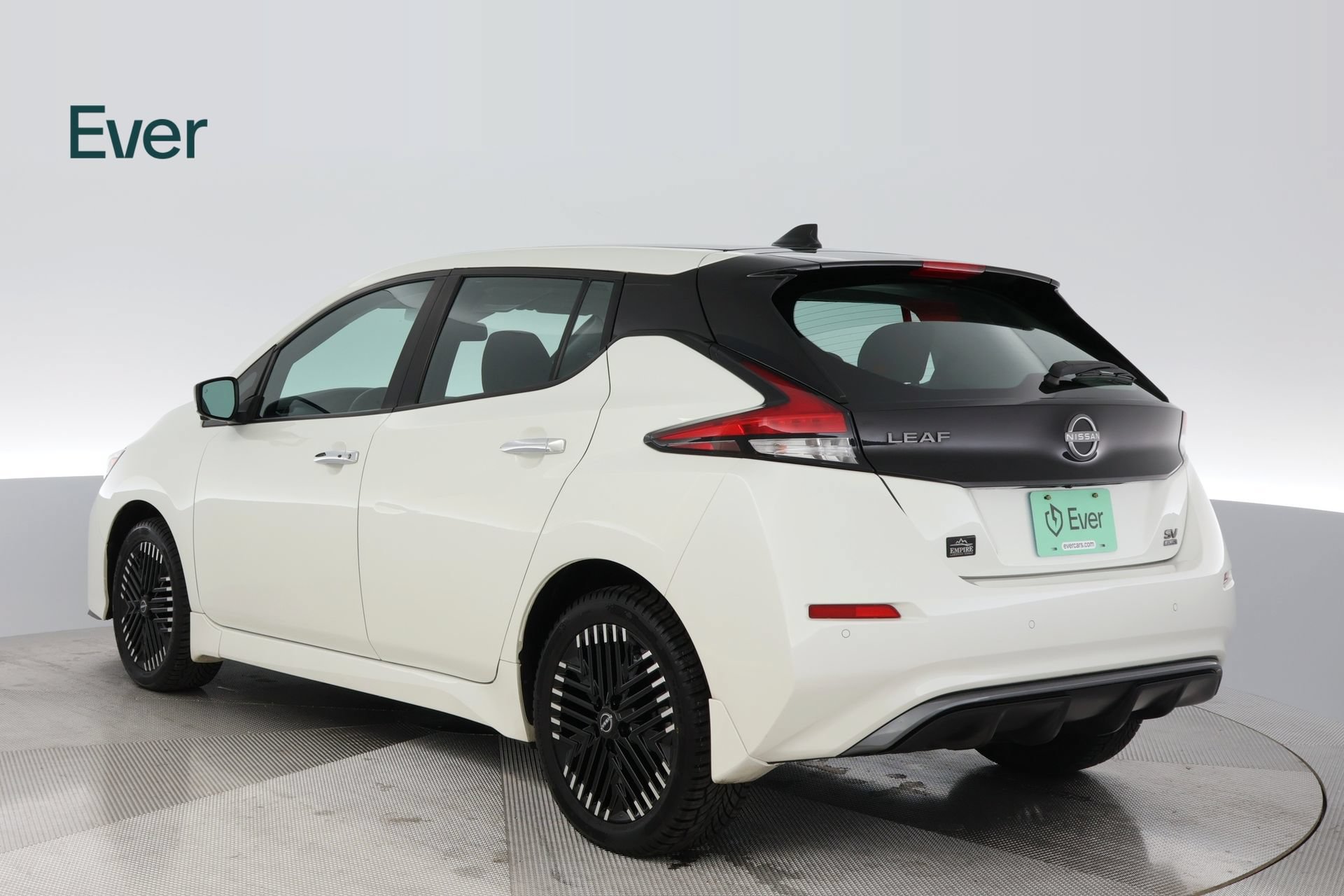 Used 2024 Nissan Leaf SV Plus FWD image 14