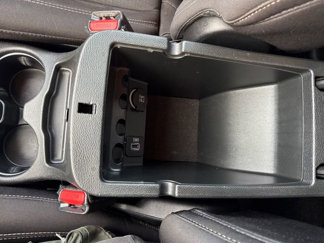 Used 2015 Jeep Cherokee Latitude image 27