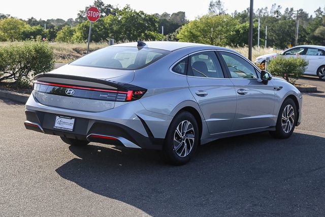 New 2026 Hyundai Sonata Blue FWD image 5