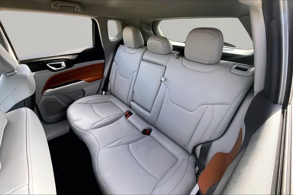 Used 2022 Jeep Compass Limited image 26