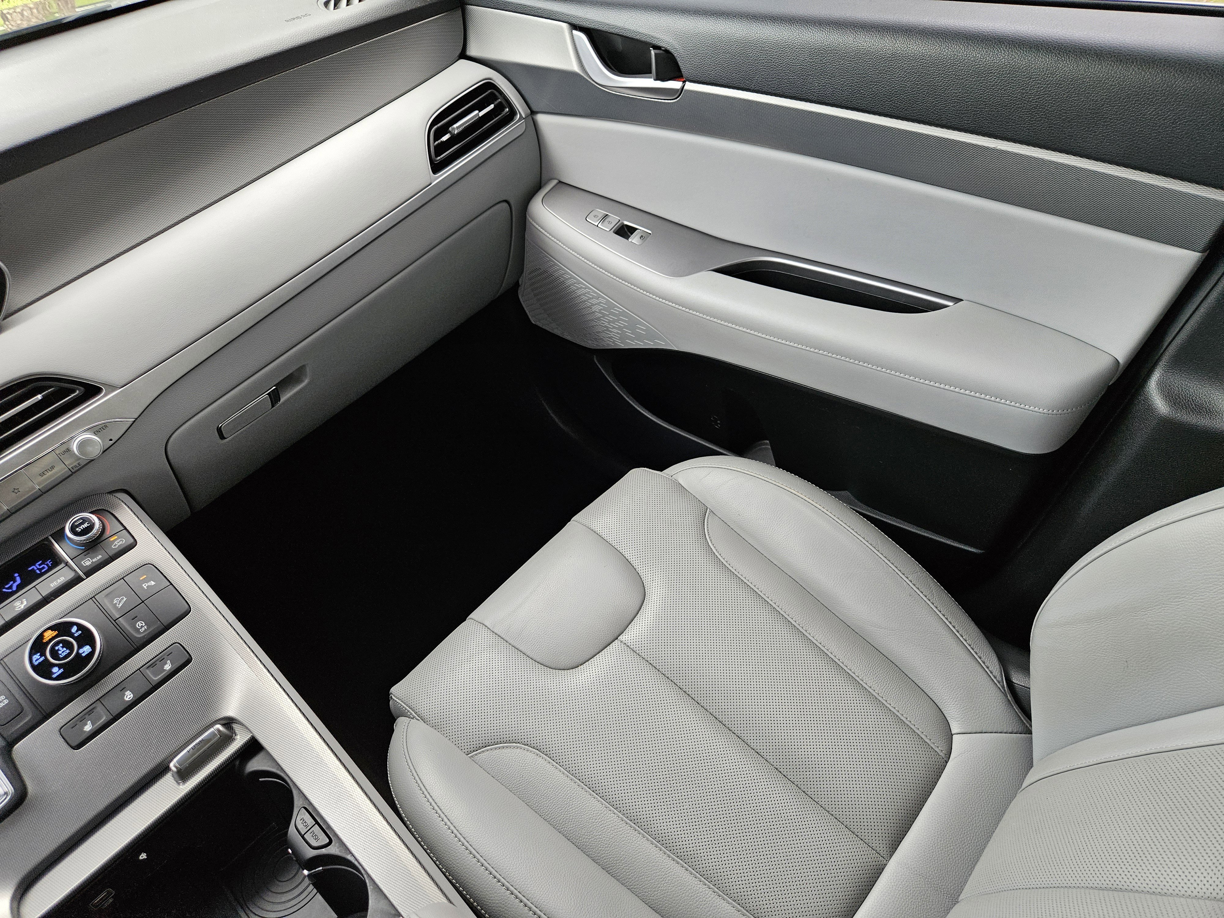 Used 2022 Hyundai Palisade SEL w/ 8P Bench Seat Package image 19