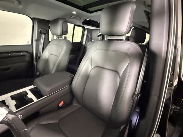 New 2026 Land Rover Defender 110 S AWD/4WD image 6