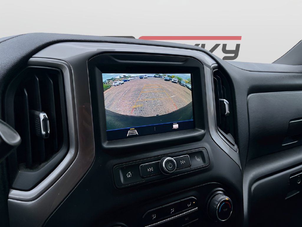 Used 2020 Chevrolet Silverado 1500 Custom w/ Custom Value Package AWD/4WD image 13