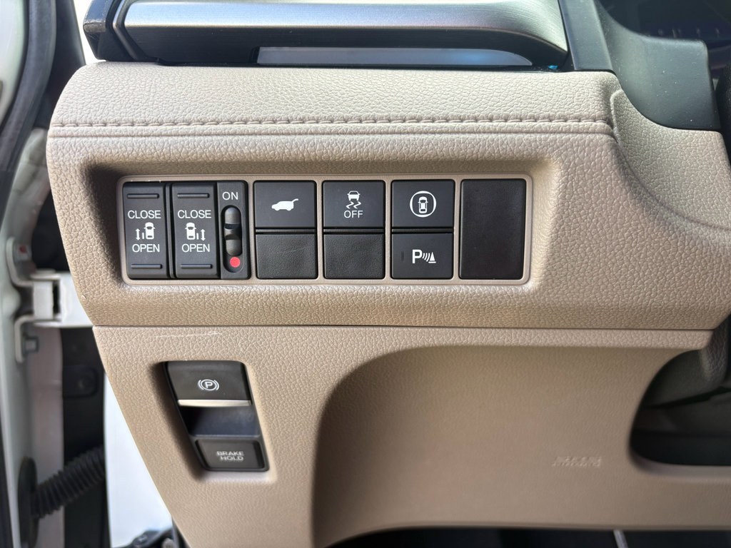 Certified 2022 Honda Odyssey Touring image 15