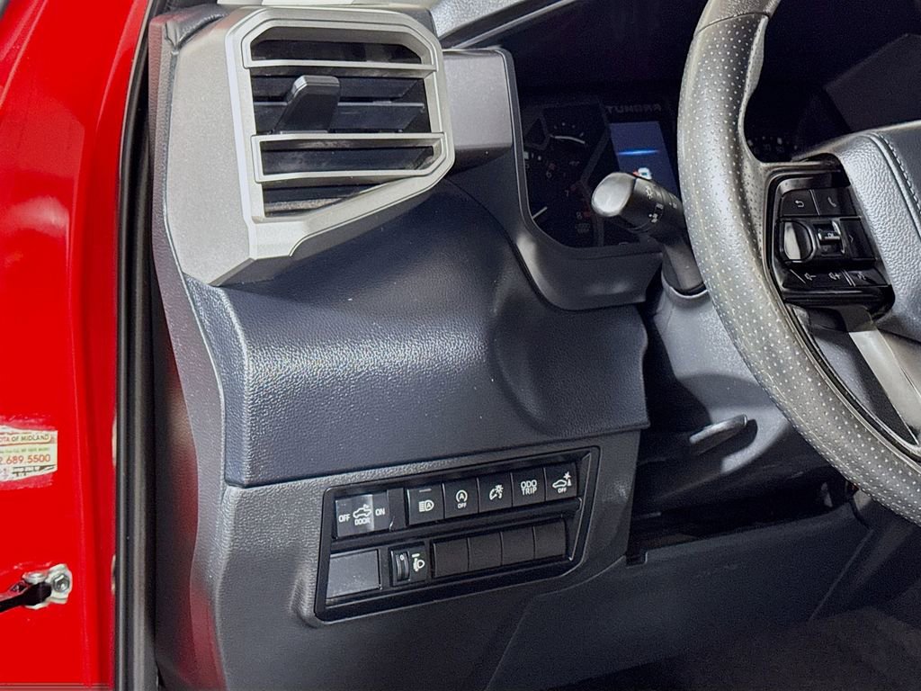 Used 2022 Toyota Tundra SR5 w/ SR5 Convenience Package image 8