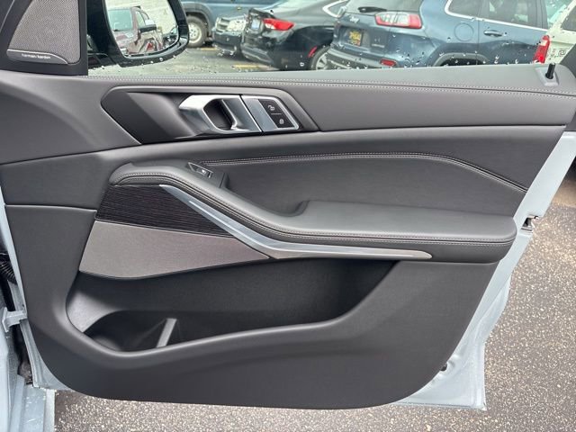 New 2026 BMW X5 xDrive40i w/ M Sport Package image 13