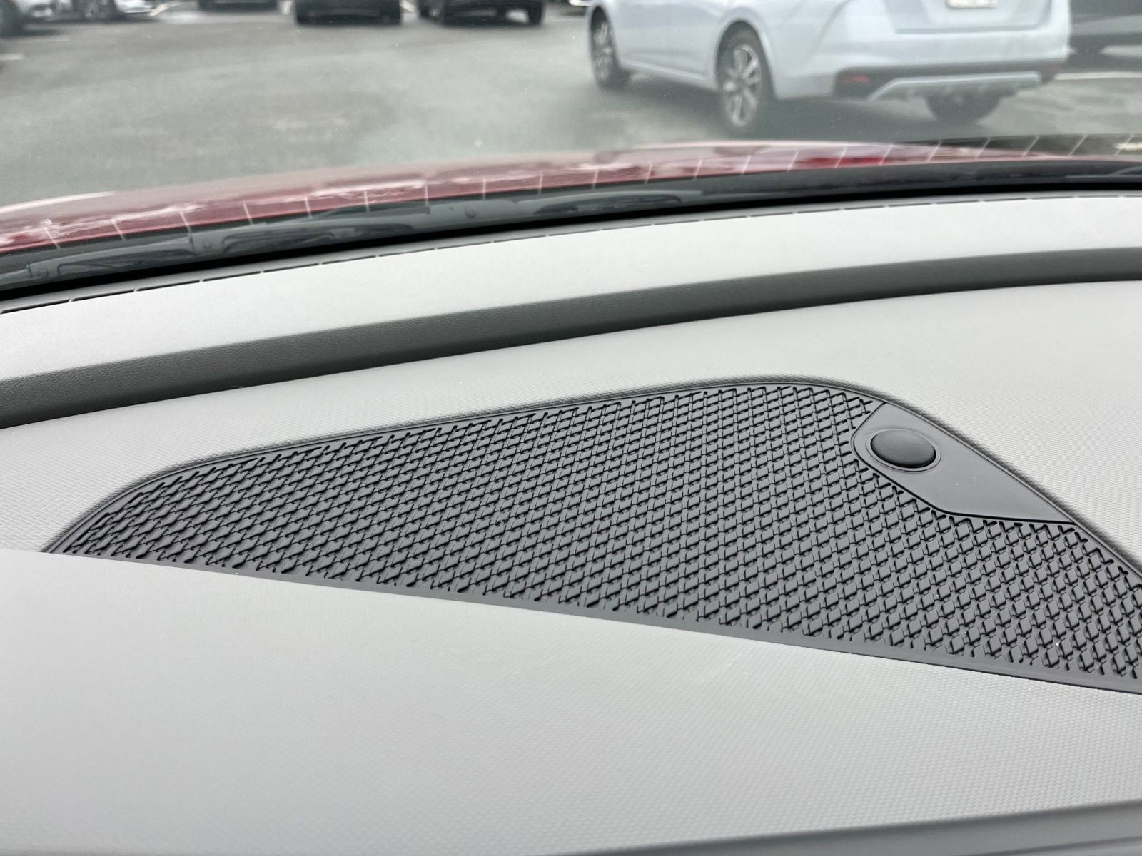 Used 2025 Hyundai Elantra SEL image 17