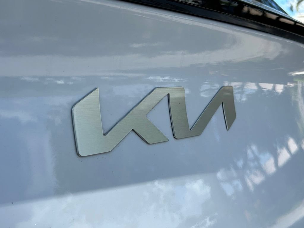 Used 2024 Kia Sportage EX FWD image 37