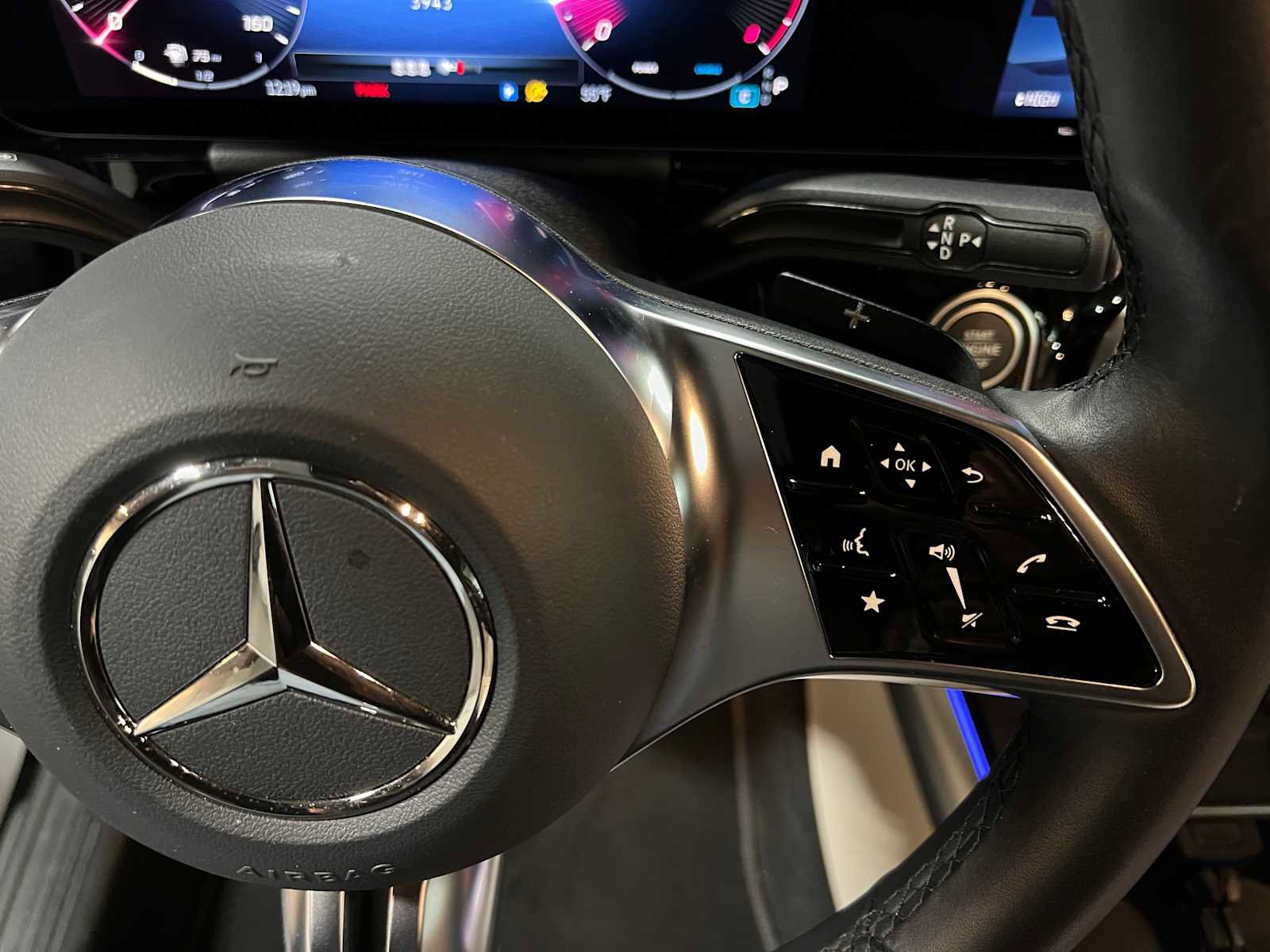 Used 2025 Mercedes-Benz GLA 250 4MATIC image 24