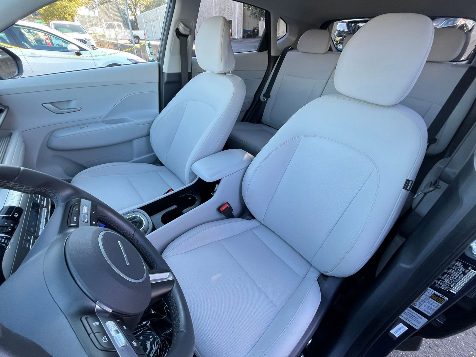 Used 2025 Hyundai Kona SEL image 36