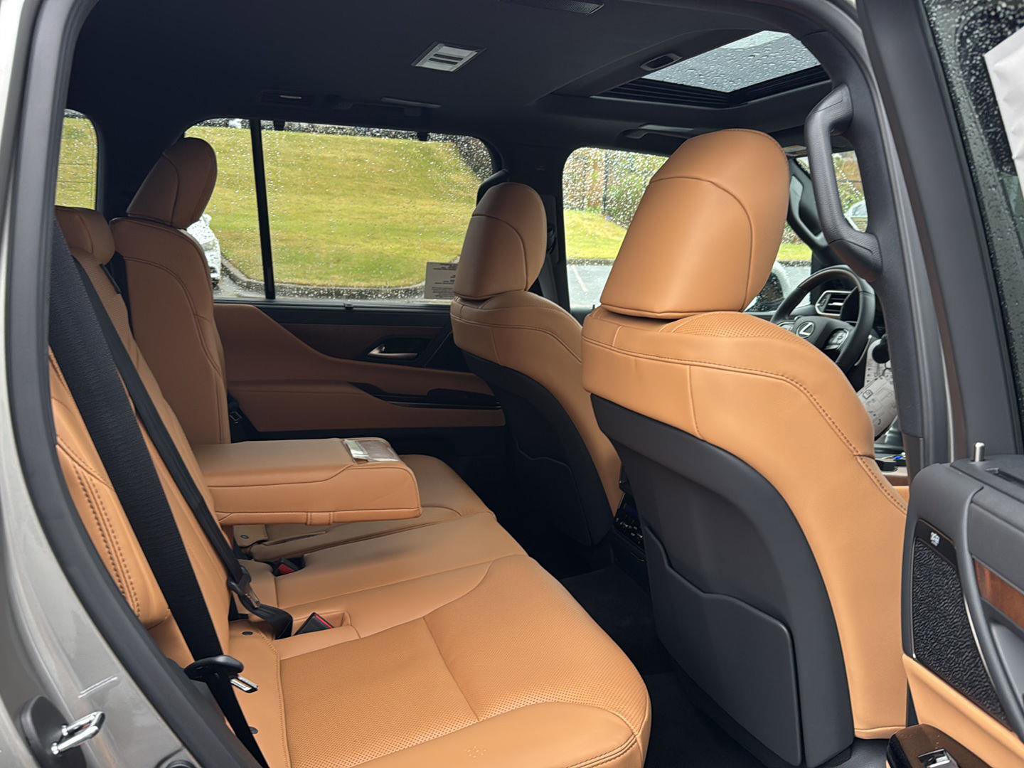 New 2026 Lexus LX 700h Luxury image 11