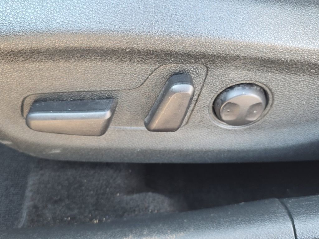 Used 2019 Kia Niro Touring image 17