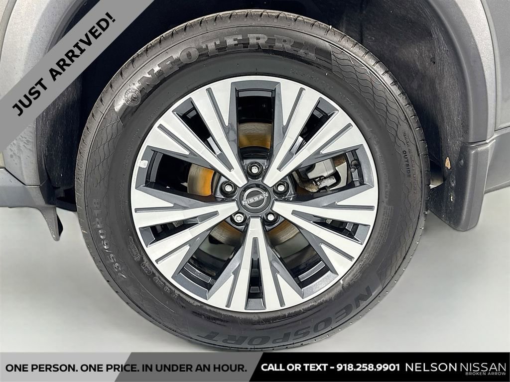 Certified 2022 Nissan Rogue SV image 29