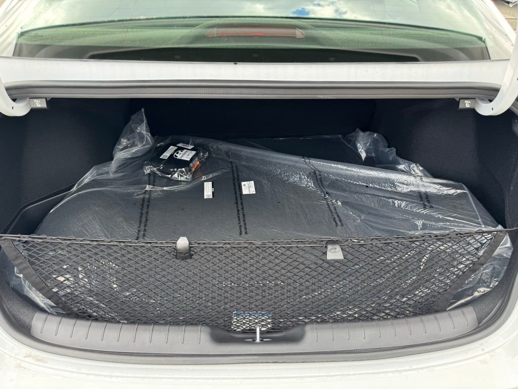 New 2025 Hyundai Elantra Sport image 31