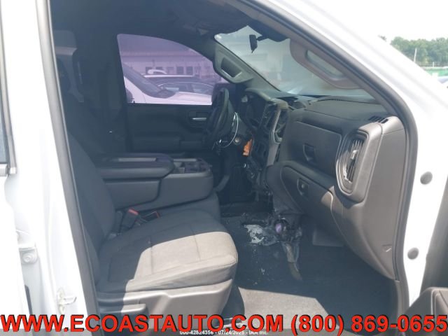 Used 2020 Chevrolet Silverado 1500 Custom w/ Custom Value Package RWD image 6