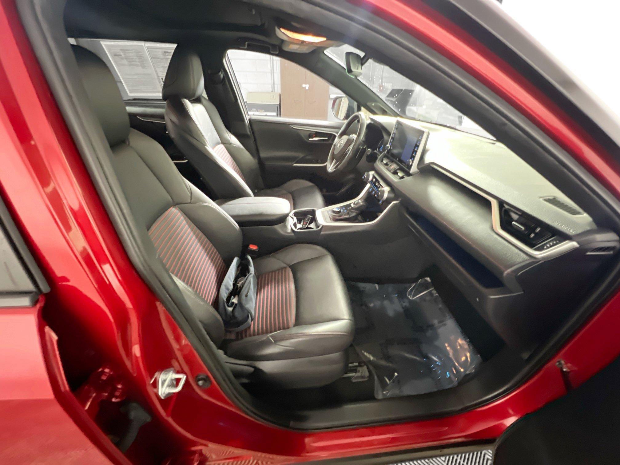 Used 2021 Toyota RAV4 XSE w/ Weather Package AWD/4WD image 31