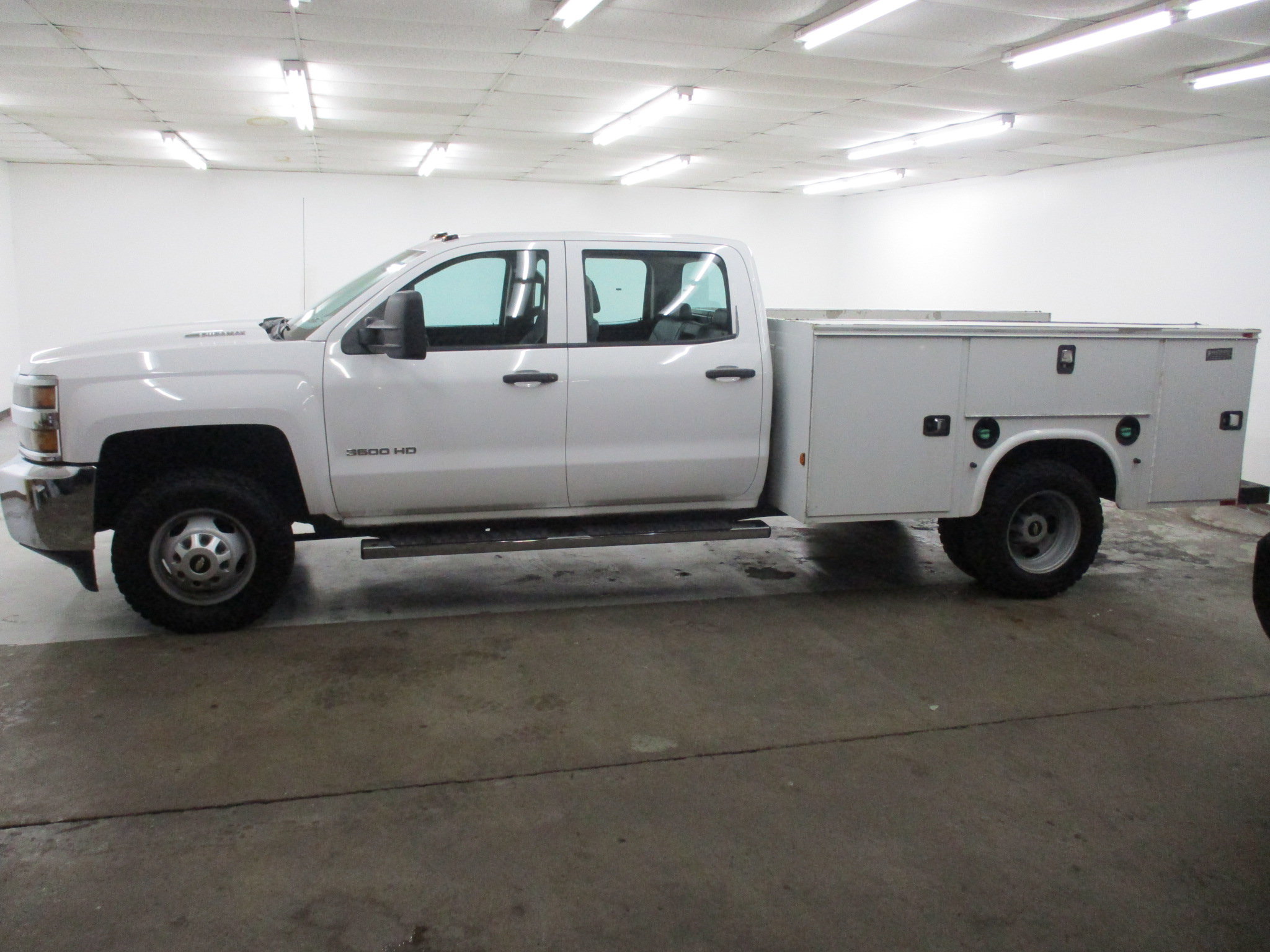 Used 2015 Chevrolet Silverado 3500 W/T w/ WT Convenience Package image 9