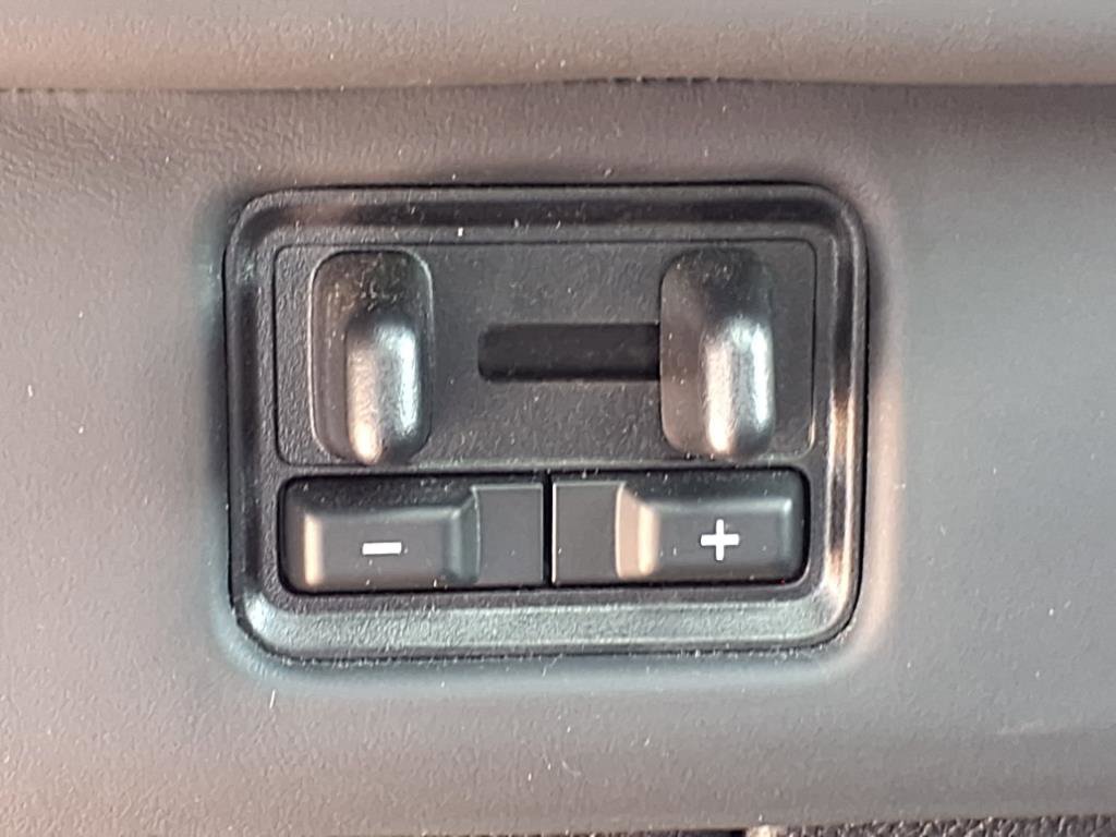 Used 2024 Lincoln Navigator Black Label image 25