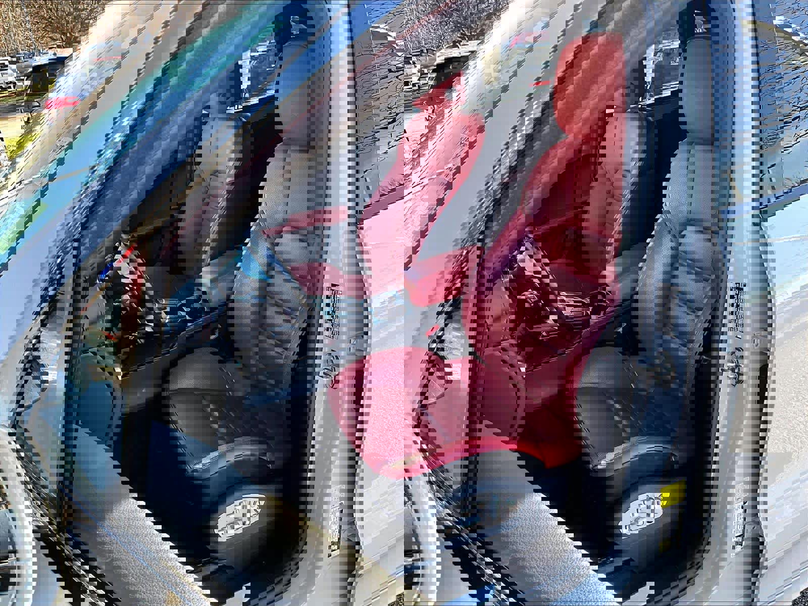 Used 2021 Porsche Macan Turbo image 10