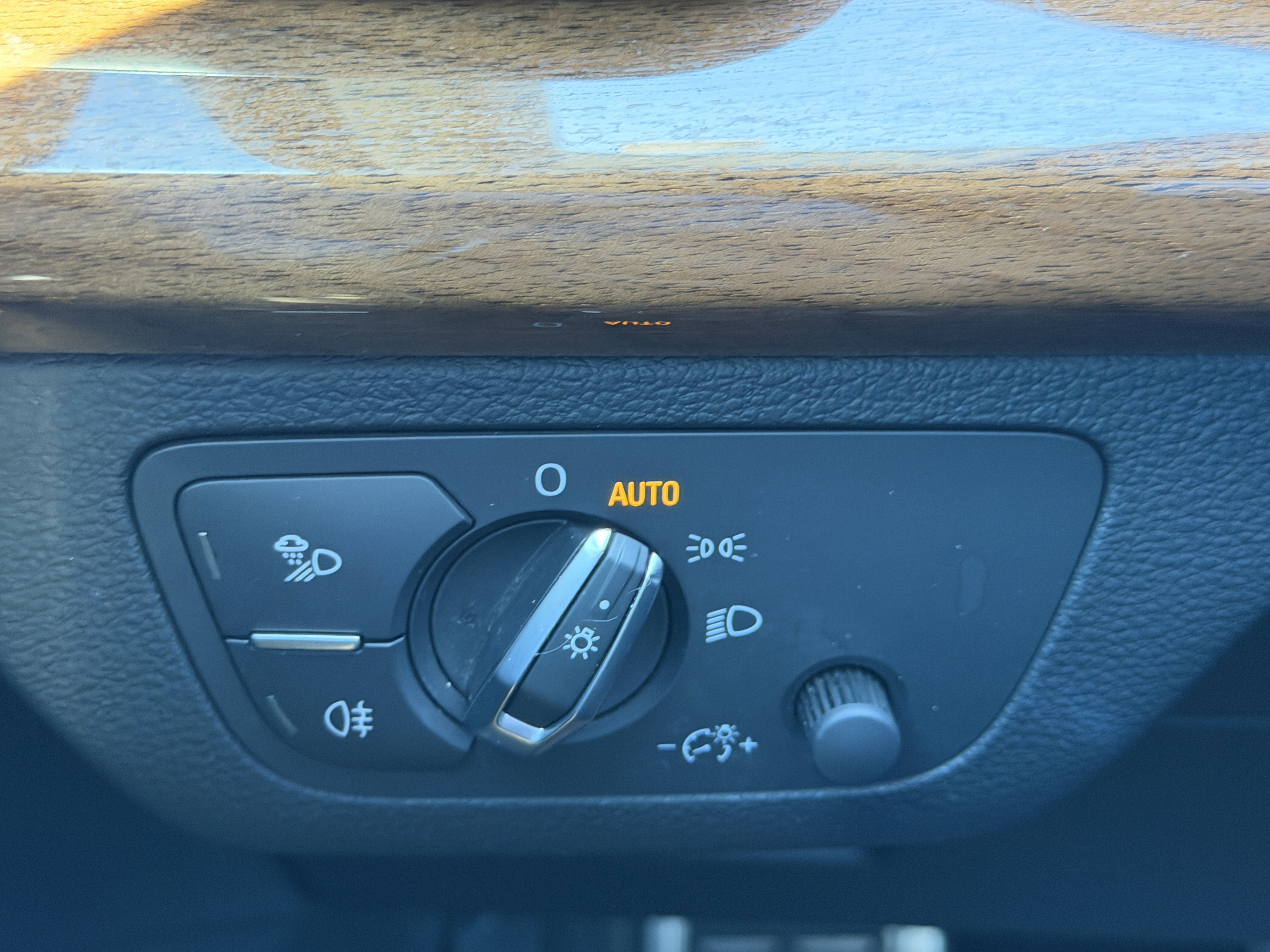 Used 2023 Audi Q5 2.0T Premium w/ Convenience Package image 24