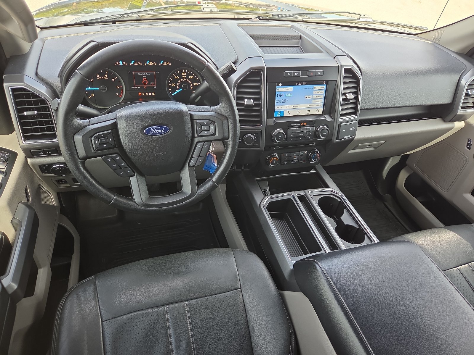 Used 2018 Ford F150 XLT w/ Equipment Group 302A Luxury AWD/4WD image 11