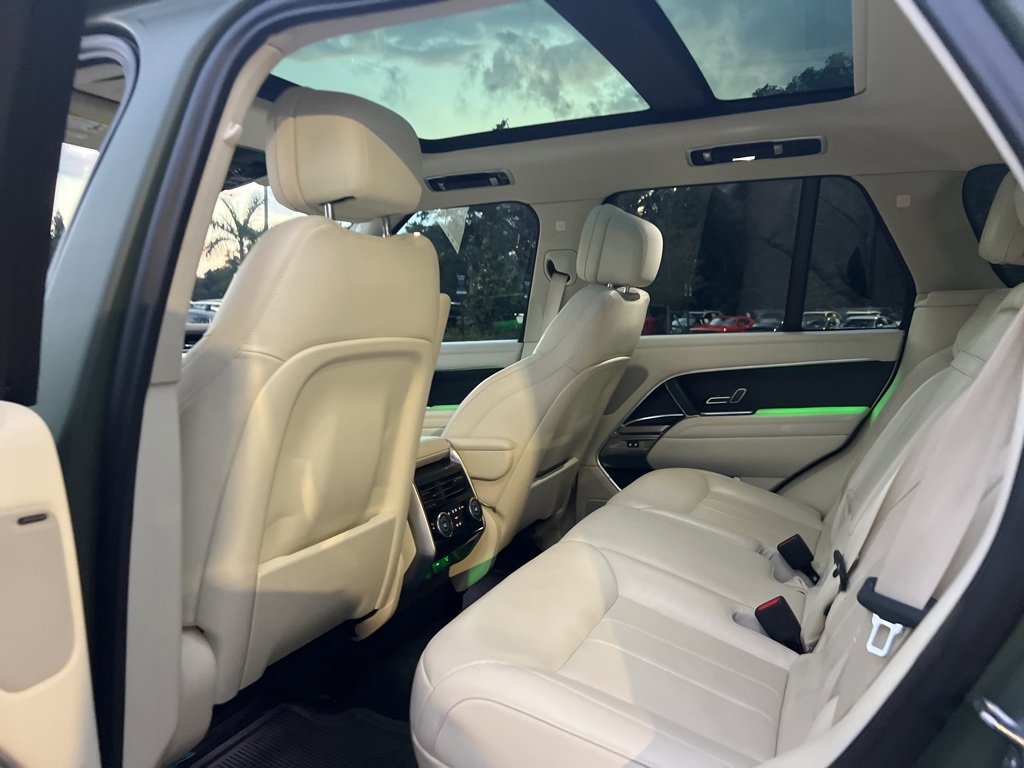 Used 2023 Land Rover Range Rover SE image 56