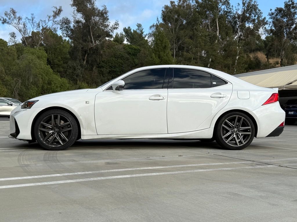 Used 2020 Lexus IS 350 F Sport w/ F Sport Package RWD image 5