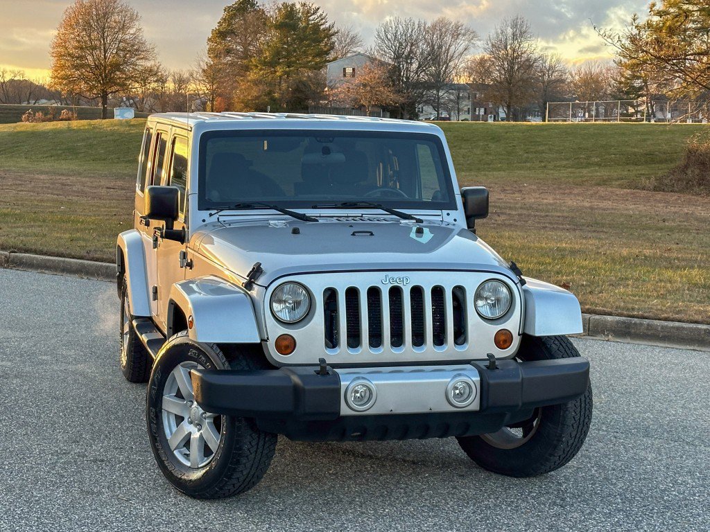 Used 2012 Jeep Wrangler Unlimited Sahara w/ Dual Top Group image 6