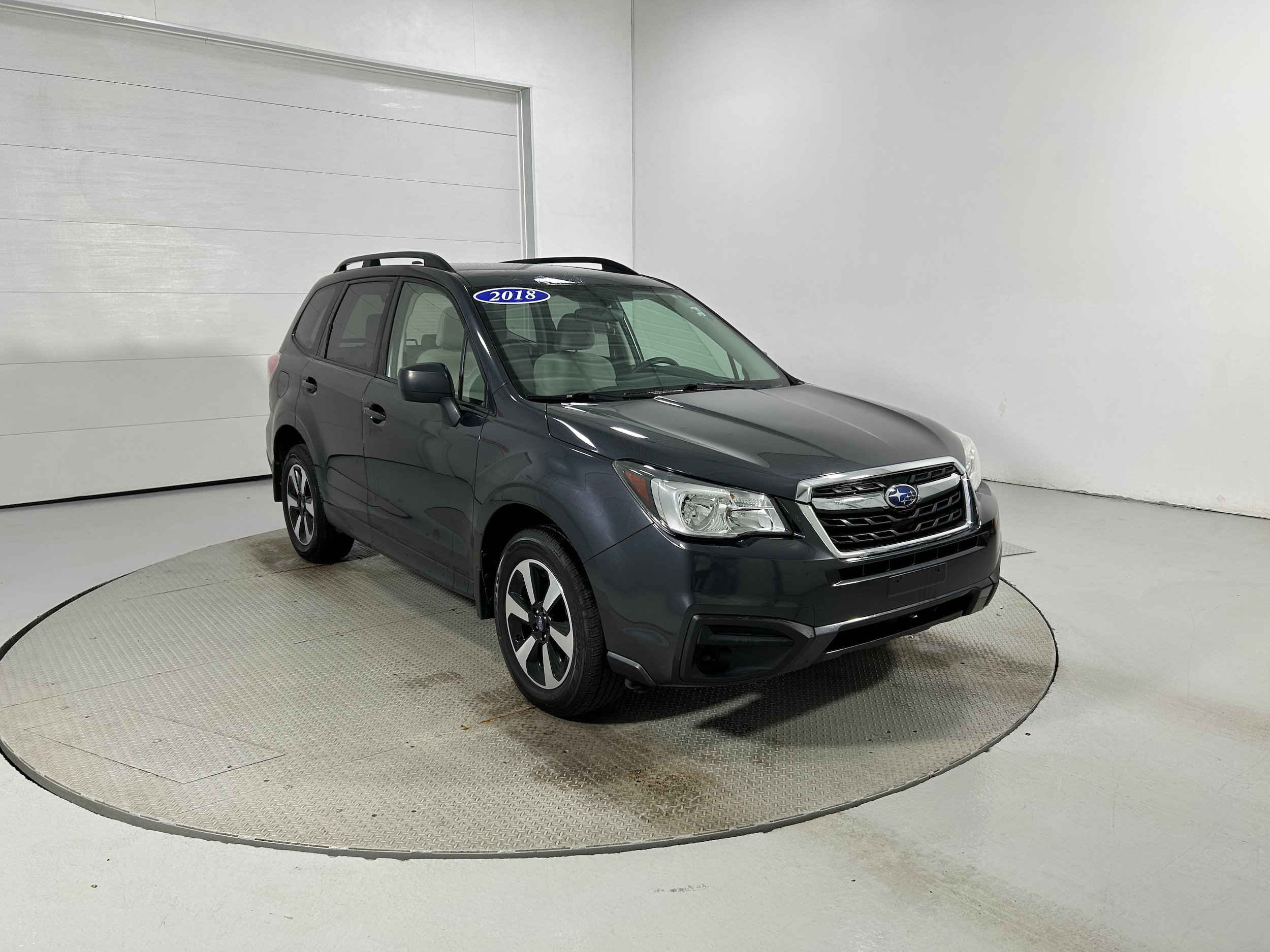 Used 2018 Subaru Forester 2.5i w/ Alloy Wheel Package AWD/4WD image 2