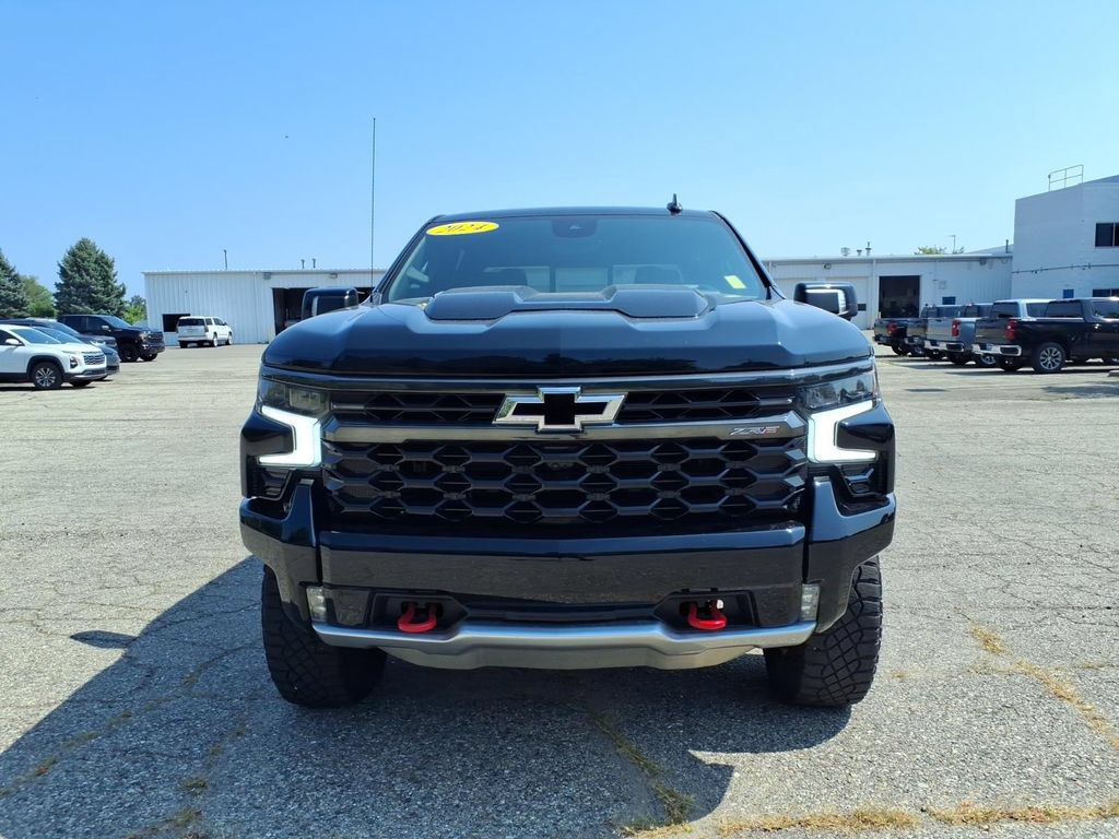 Used 2024 Chevrolet Silverado 1500 ZR2 w/ Technology Package AWD/4WD image 2