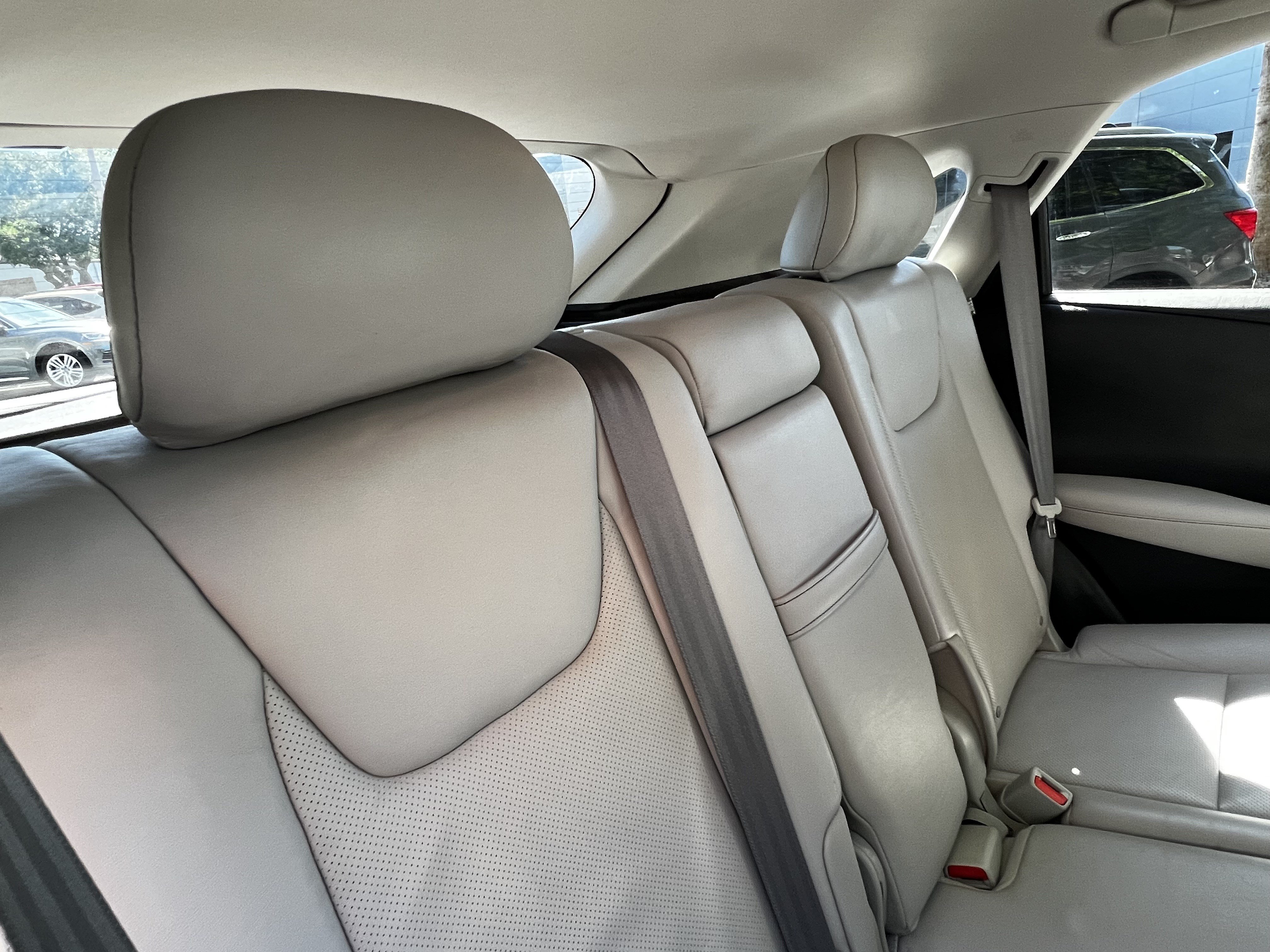 Used 2015 Lexus RX 450h FWD image 43