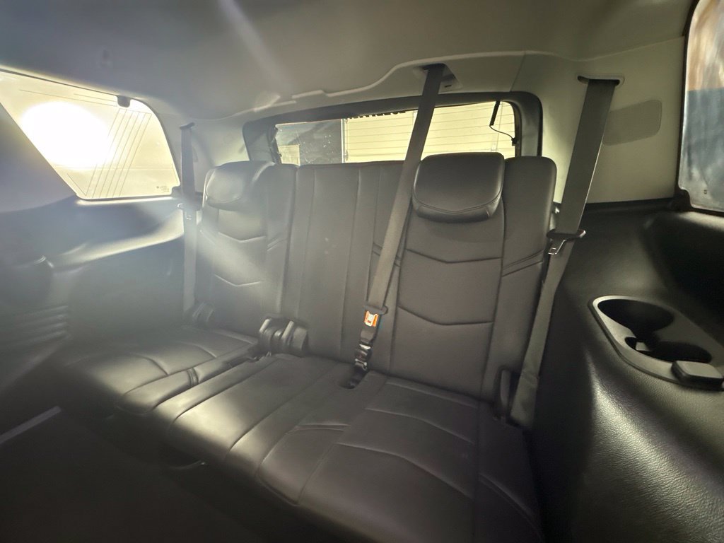 Used 2019 Cadillac Escalade Luxury AWD/4WD image 57