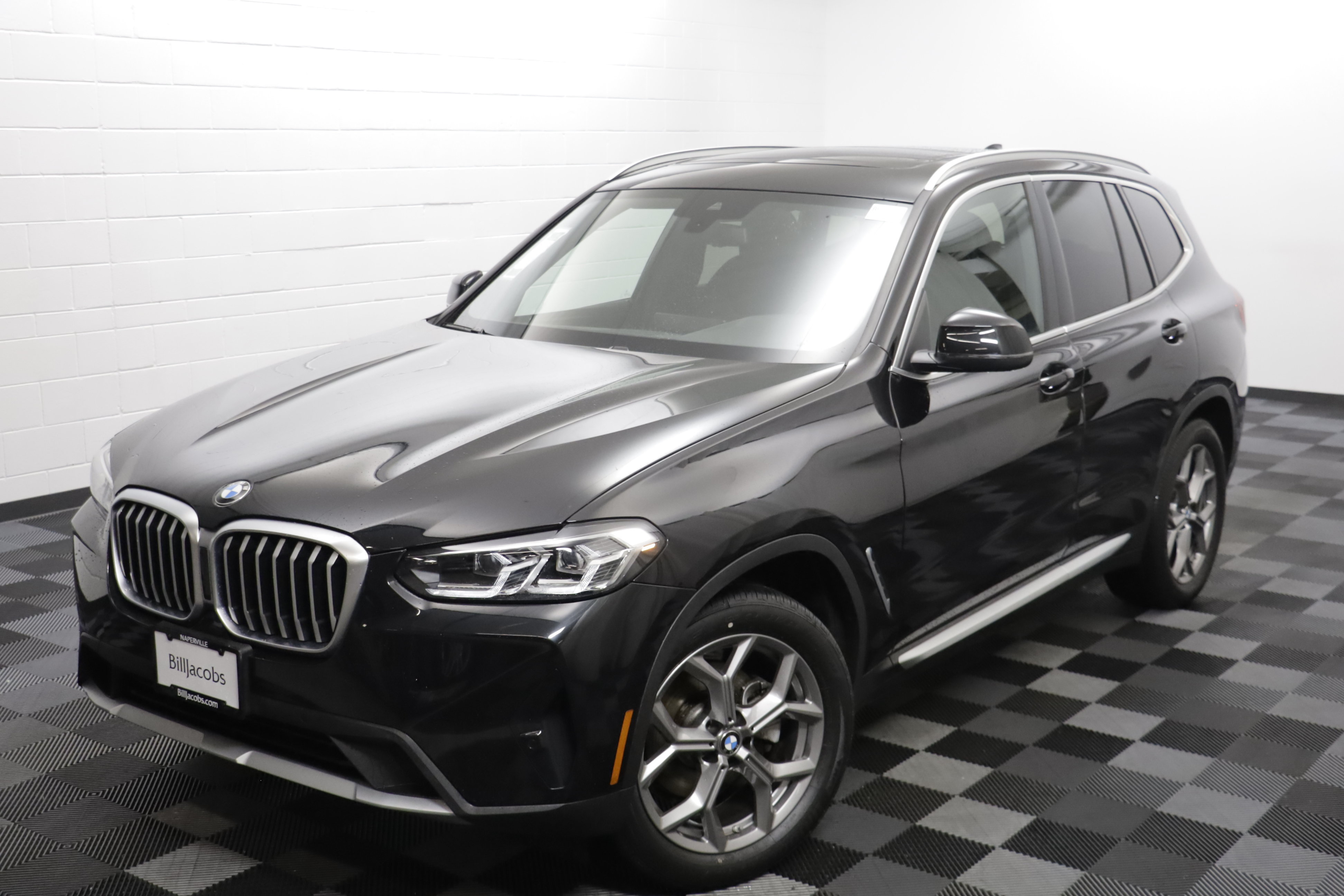 Used 2024 BMW X3 xDrive30i w/ Convenience Package AWD/4WD image 2