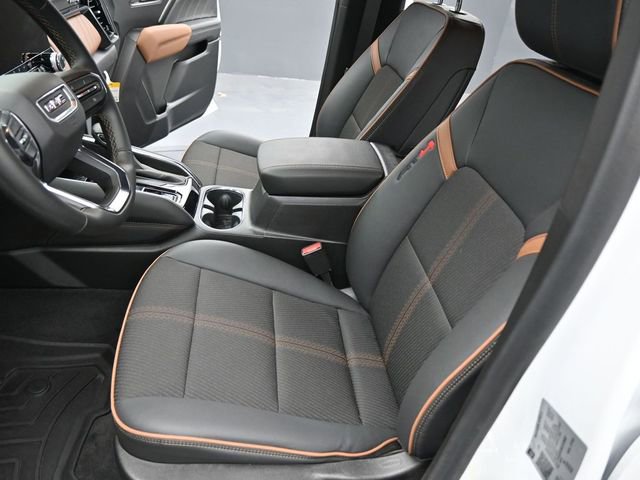 Used 2024 GMC Canyon AT4 w/ Technology Package image 9