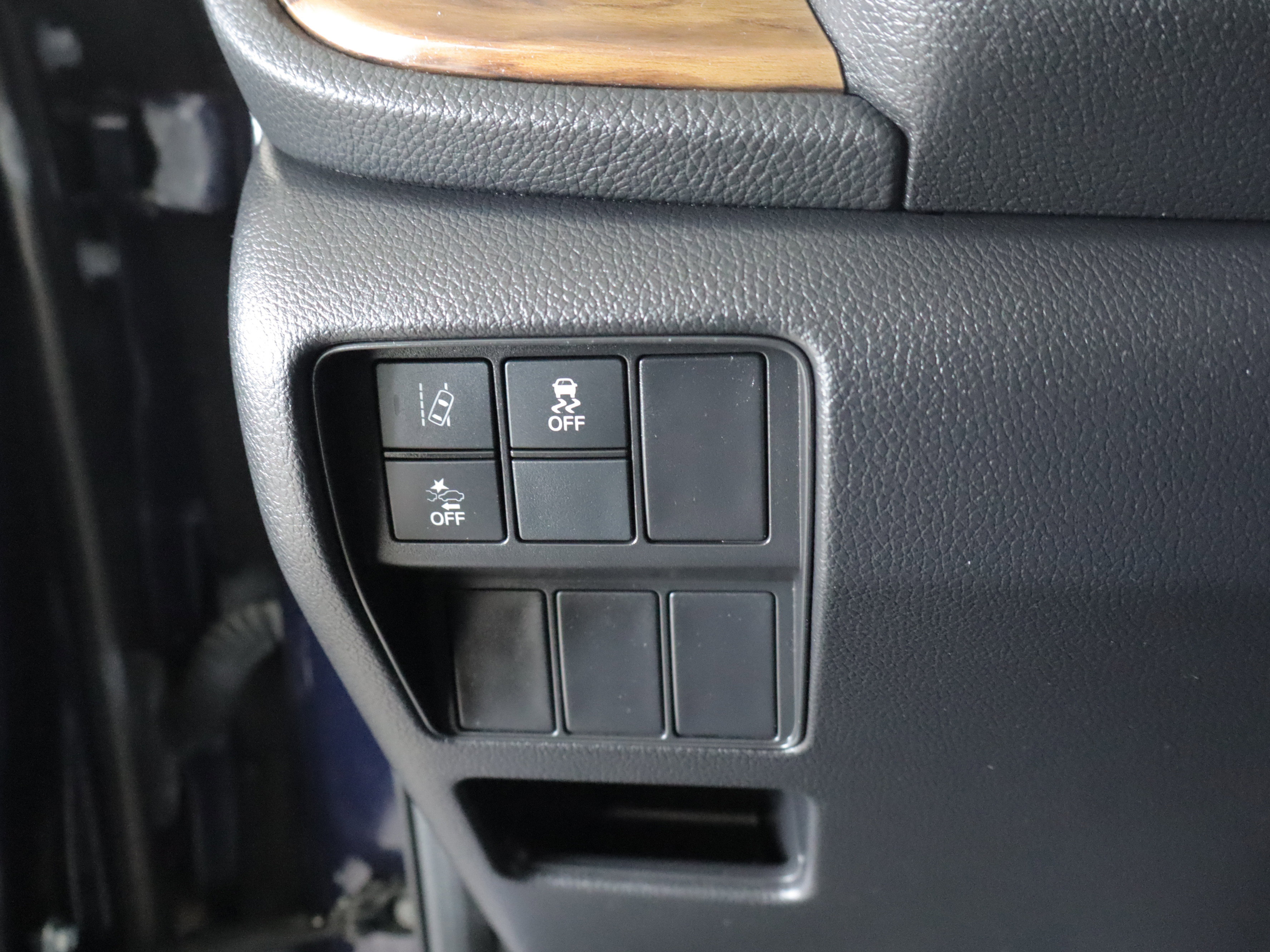 Used 2018 Honda CR-V EX image 18