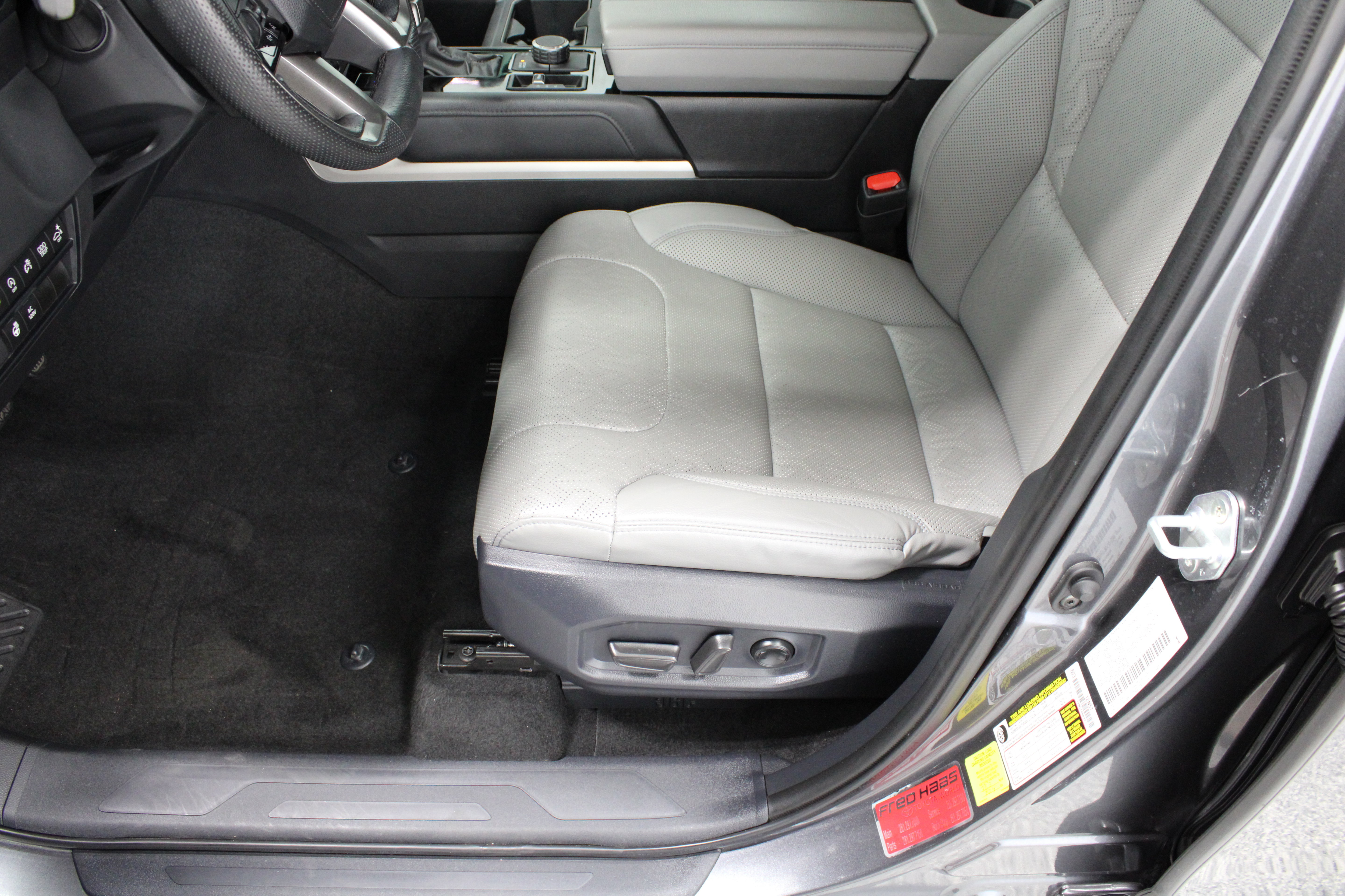 Used 2023 Toyota Tundra Limited AWD/4WD image 17