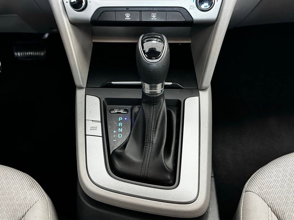 Used 2018 Hyundai Elantra SEL image 16