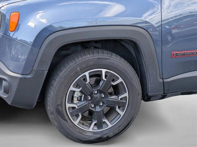 Used 2023 Jeep Renegade Trailhawk image 14